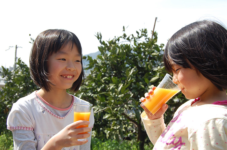 おいしいみかんジュースをお子様にご家庭に